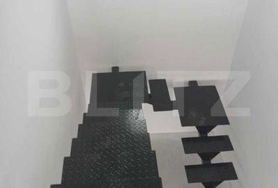 Casă cu 4 camere cu Teren 400 Mp în Central