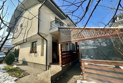 Casă cu 5 camere cu Teren 234 Mp în Florești