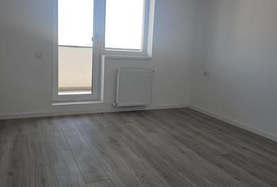 Apartament cu 3 camere, disponibil imediat pentru mutare. - 9