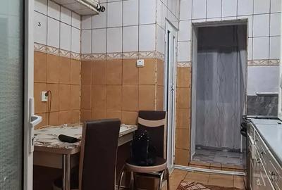 Ap. 2 cam. decomandat, etaj 2, Mazepa 2 - 1