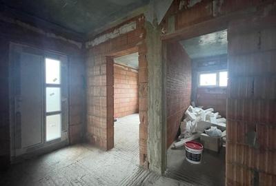 Casă individuală cu 3 camere cu Canalizare în Urseni - 8