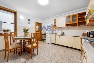 Casă cu 5 camere cu Canalizare în Nord-Est - 7