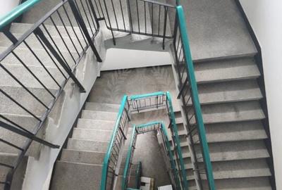 CLADIRE BIROURI\\ULTRACENTRAL - 11