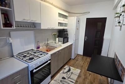 Apartament cu 2 camere decomandat, mobilat în Galata - 2