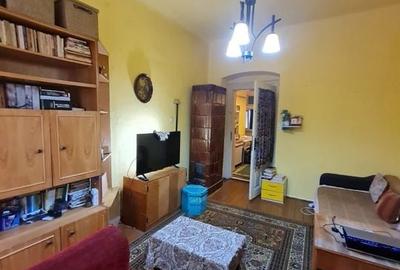 Apartament 2 camere,curte comuna/4 proprietari - 4