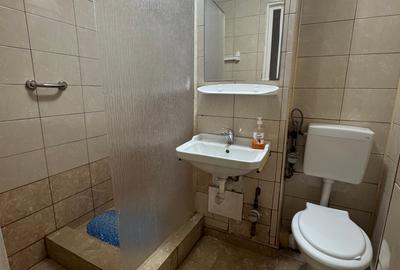 Apartament 2 cam - Bloc anvelopat - Necesita renovare - Decomandat - 7