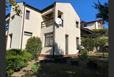 COMISION 0%! Vilă spațioasă și elegantă cu 4 dormitoare în Bucium - 2