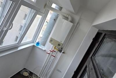 Vând apartament 2 camere - zona Hotel Select - 4