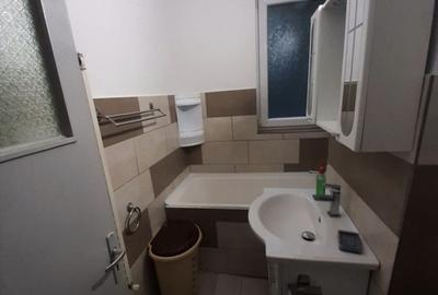 Apartament cu 3 camere decomandat în Cornișa - 7