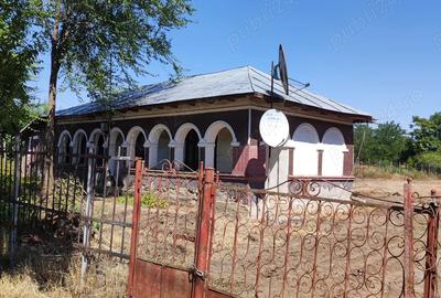 Casa de vanzare la tara - 1