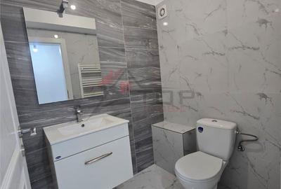 Apartament cu 3 camere decomandat în Cug - 7