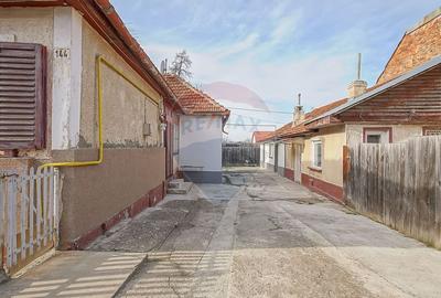 Casă cu 4 camere cu Teren 230 Mp în Carierei - 7