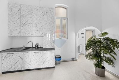 Birou, de 90 mp, în Ultracentral - 12