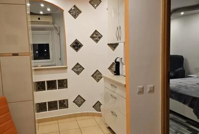 Garsonieră decomandată, mobilată în Vitan - 4