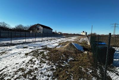 Teren de 2200 mp, în Răzvad - 1
