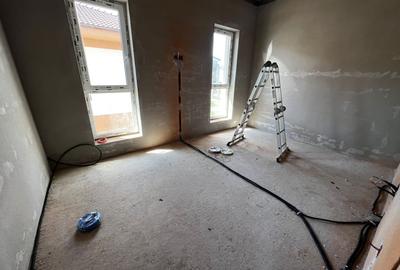 Duplex cu 4 camere cu Canalizare în Florești - 4