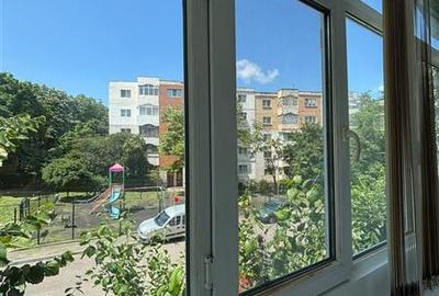 Apartament cu 2 camere decomandat în E3 - 11