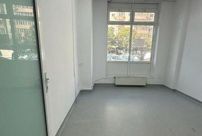 Stefan cel Mare 104 mp vitrina 12 m vizibilitate buna - 4