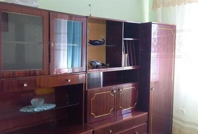 Casă cu 2 camere cu Teren 1500 Mp în Central - 2