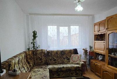 Ap 1 cam de vanzare str Cazaban, cart. Iosia - 1