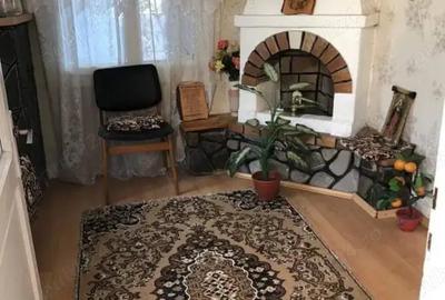 Casa + Teren de vanzare Comarnic 1.200 mp - 2