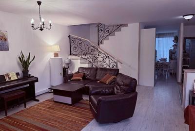 Duplex cu 4 camere cu Canalizare în Vest - 1