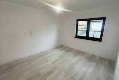 Casa pe un singur nivel 4 camere , in zona Harman - 9