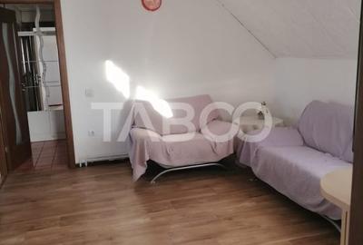 Apartament cu 3 camere decomandat, mobilat în Trei Stejari - 1