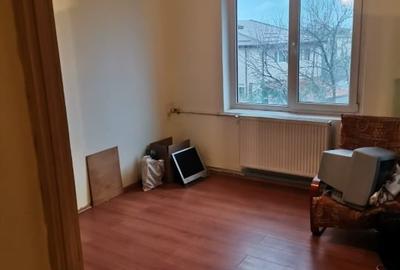 Apartament cu 2 camere DECOMANDAT 2/8 - 3