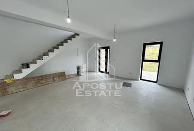 Casă cu 3 camere cu Teren 752 Mp în Cornești - 2