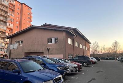 Spațiu comercial, de 1,500 mp, în Central - 2