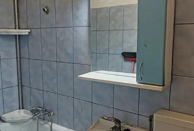 Garsonieră semidecomandată în Buziașului