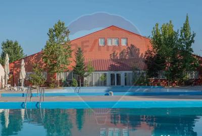 Spațiu comercial, de 2,500 mp, în Central - 10