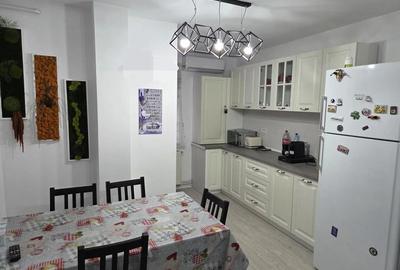 Apartament cu 3 camere decomandat în Craiovița Nouă - 5