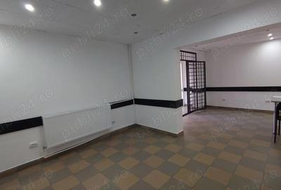 Spațiu comercial, de 50 mp, în Central - 4