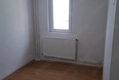 Proprietar vand garsoniera zona Tesatura Jumbo - 2