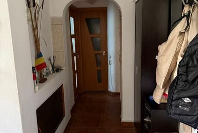 Apartament cu 2 camere decomandat în Rahova
