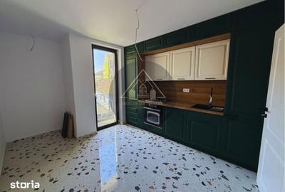 Apartament cu 3 camere decomandat în Ultracentral