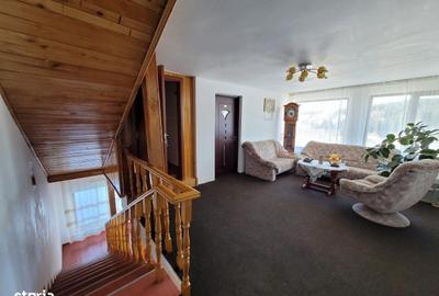 Casă cu Teren 4200 Mp în Central - 6