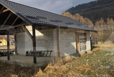 Casă cu 4 camere în Central - 3