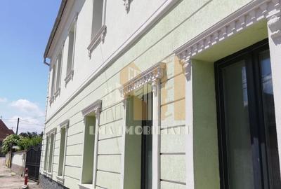 Cladire istorica, complet renovata  in centru Sanpetrului - 3