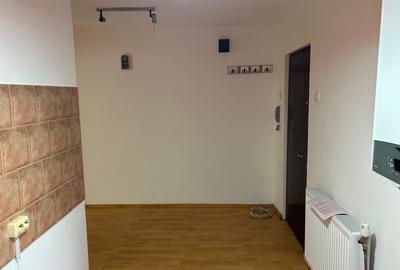 Soarelui,apartament 2 camere,40 mp,et 1/4,centrala,72000 euro - 6