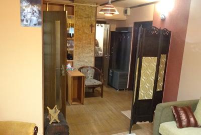 Inchiriez garsoniera in Deva, ultracentrala (Bld Decebal, BRD) et 1 - 6