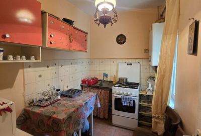 Garsonieră decomandată în Est - 9