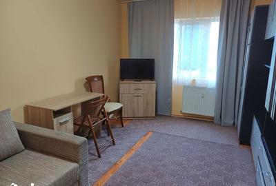 Garsonieră decomandată în Central - 3