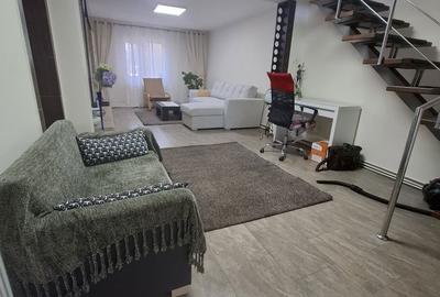 Casă cu 4 camere cu Teren 300 Mp în Km 5 - 7