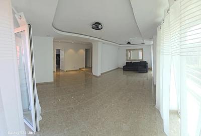 Apartament cu 4 camere decomandat în Central - 4