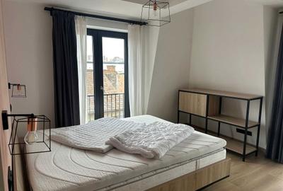 Apartament cu 3 camere decomandat în Central - 1