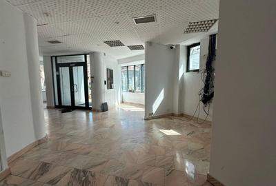 Zona Calea Călărași cladire birouri 500 mp curte 150 mp - 2