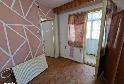 Apartament cu 2 camere nedecomandat în Central
